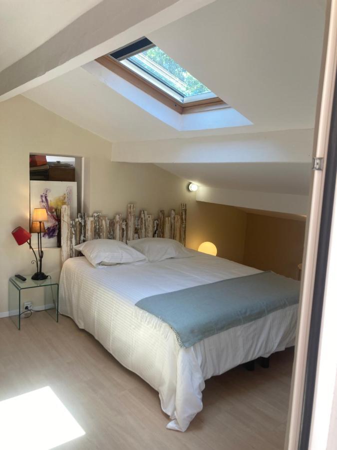 Maison De Charme Avec Piscine Et Jacuzzi Dans Cadre Exceptionnel Proche Marseille Mirabeau Eksteriør billede